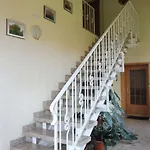 Fuer 5 Personen In Radewege- Berlin By Interhome Radewege